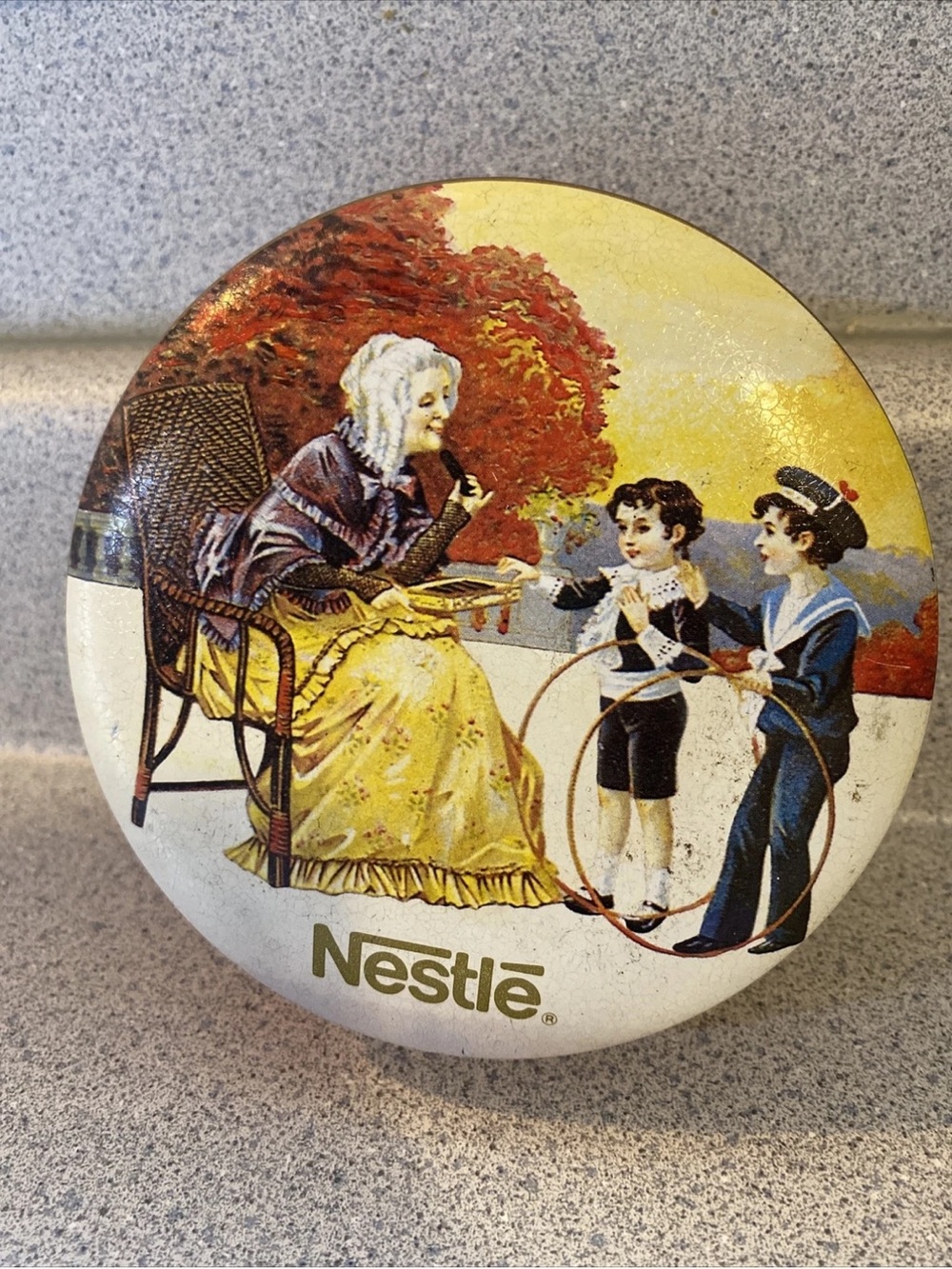 Nestle Vintage Cookie Tin Yellow, Cream and Red